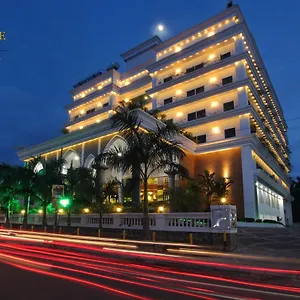 Hotel Seashore Residency